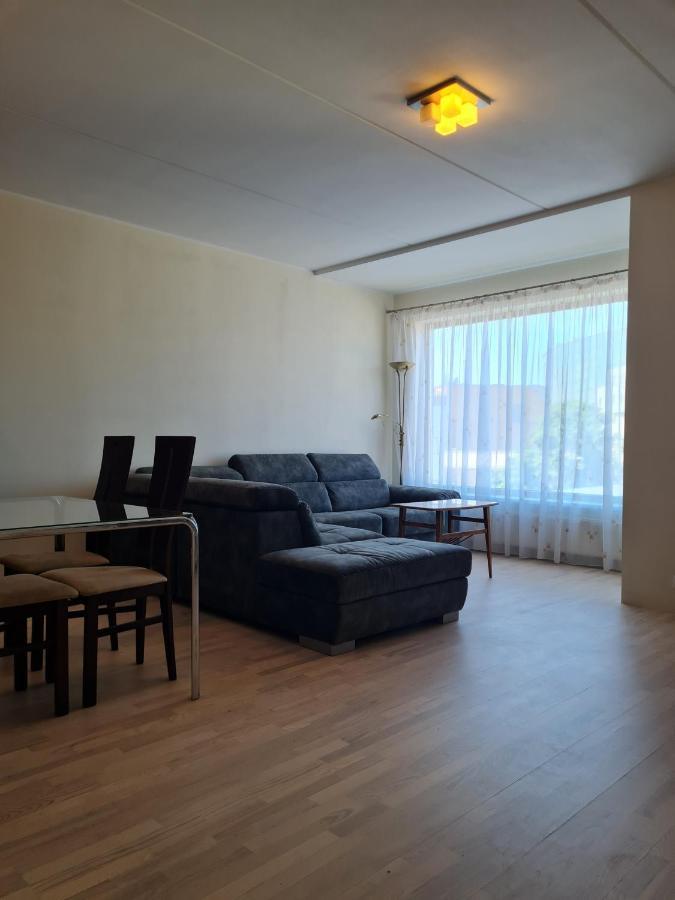 Cozy One Bedroom Apartment In City Center Tallinn Exterior photo