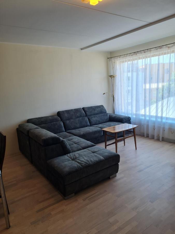 Cozy One Bedroom Apartment In City Center Tallinn Exterior photo